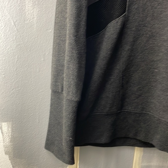 Vented Fashion Hoodie - Picture 5 of 7